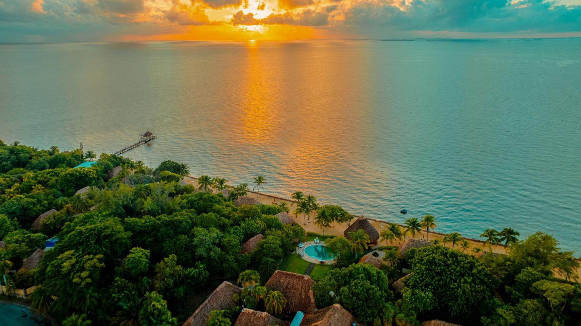 Turtle Inn By Francis Ford Coppola Placencia Экстерьер фото